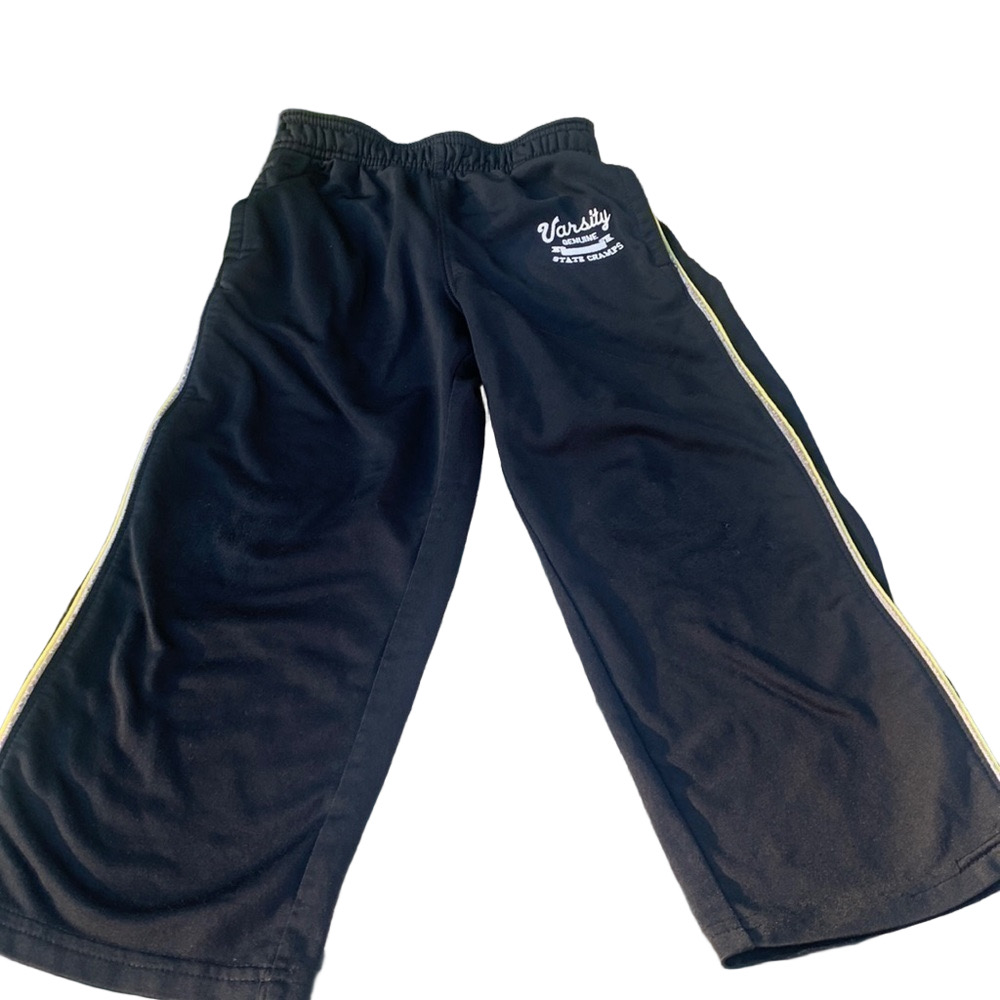 JOGGER pants with pockets